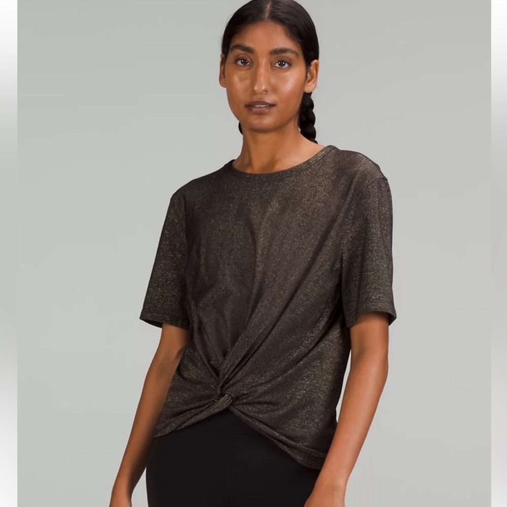 Lululemon Crescent Tee